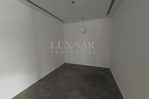 Снять в аренду офис в Sheikh Zayed Road, Дубай: 524м², № 37602 - фото 3