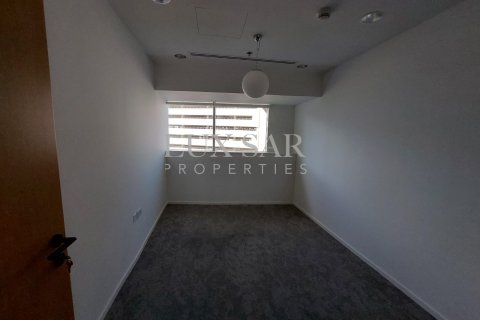 Снять в аренду офис в Sheikh Zayed Road, Дубай: 524м², № 37602 - фото 6