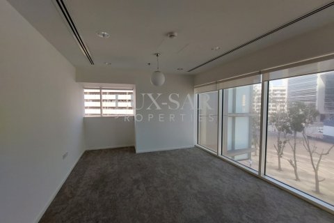 Снять в аренду офис в Sheikh Zayed Road, Дубай: 524м², № 37602 - фото 8