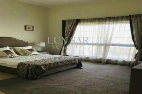 Villa in Dubai 5 bedrooms, 473.8 sq.m. № 37601 - photo 4