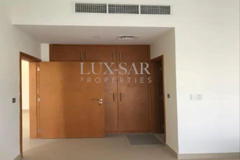 Villa in Dubai 5 bedrooms, 473.8 sq.m. № 37601 - photo 10