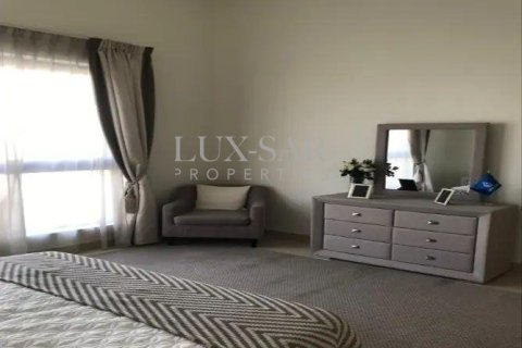 Villa in Dubai 5 bedrooms, 473.8 sq.m. № 37601 - photo 15