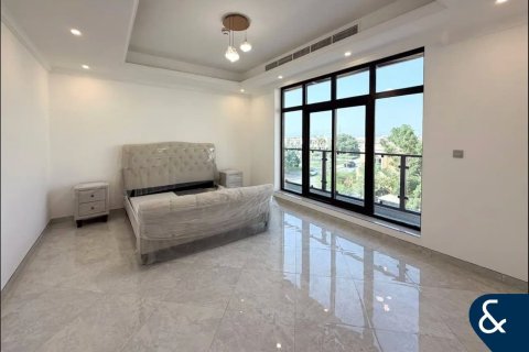 Townhouse in Jumeirah Village Triangle, Dubai 4 bedrooms, 166 sq.m. № 98363 - photo 14