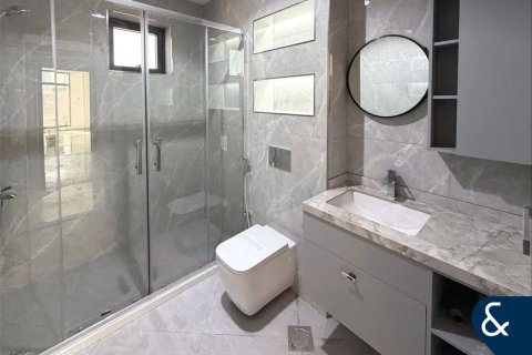 Townhouse in Jumeirah Village Triangle, Dubai 4 bedrooms, 166 sq.m. № 98363 - photo 9