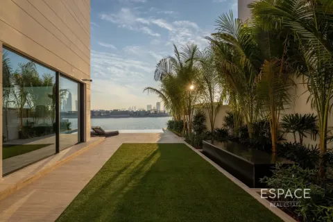 Villa à Palm Jumeirah, Dubai, 5 chambres, 511 m², № 122348 - photo 12