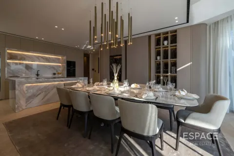 Villa à Palm Jumeirah, Dubai, 5 chambres, 511 m², № 122348 - photo 6