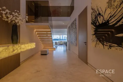 Villa à Palm Jumeirah, Dubai, 5 chambres, 511 m², № 122348 - photo 4