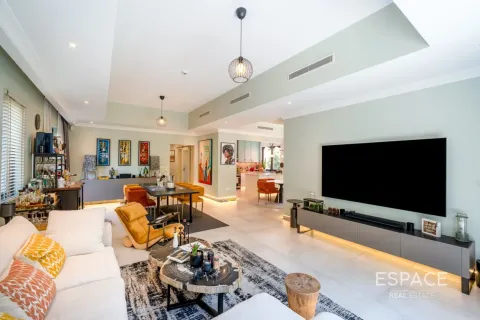 Villa en Palma, Arabian Ranches 2, Dubai, 4 dormitorios, 337 m², № 122347 - foto 3