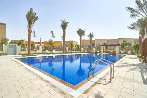 Villa in Dubai Land, Dubai 3 bedrooms, 177 sq.m. № 122351