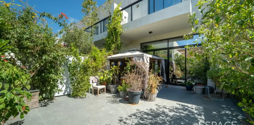 Maison de ville à Al Furjan, Dubai, 3 chambres, 279 m², № 122350