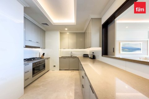 Apartment in Downtown Dubai (Downtown Burj Dubai), Dubai 4 bedrooms, 379 sq.m. № 12343 - photo 10