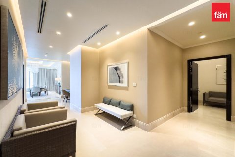 Apartment in Downtown Dubai (Downtown Burj Dubai), Dubai 4 bedrooms, 379 sq.m. № 12343 - photo 4