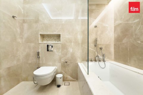 Apartment in Downtown Dubai (Downtown Burj Dubai), Dubai 4 bedrooms, 379 sq.m. № 12343 - photo 21