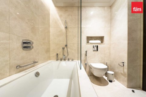 Apartment in Downtown Dubai (Downtown Burj Dubai), Dubai 4 bedrooms, 379 sq.m. № 12343 - photo 16