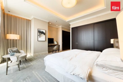 Apartment in Downtown Dubai (Downtown Burj Dubai), Dubai 4 bedrooms, 379 sq.m. № 12343 - photo 6