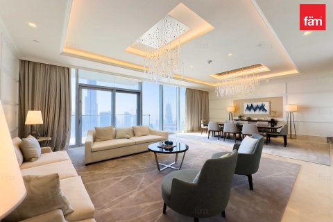 Apartment in Downtown Dubai (Downtown Burj Dubai), Dubai 4 bedrooms, 379 sq.m. № 12343 - photo 28