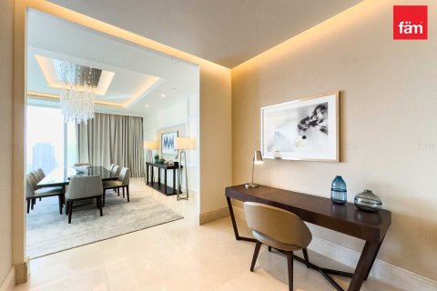 Apartment in Downtown Dubai (Downtown Burj Dubai), Dubai 4 bedrooms, 379 sq.m. № 12343 - photo 13