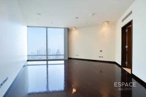 Appartement à Downtown Dubai (Downtown Burj Dubai), Dubai, 3 chambres, 253 m², № 62874 - photo 1