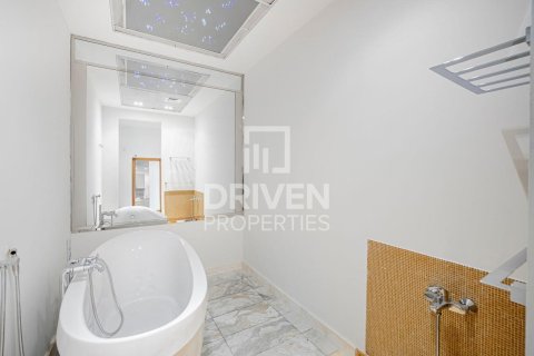 Villa à Umm Suqeim 3, Umm Suqeim, Dubai, 7 chambres, 892 m², № 87206 - photo 25