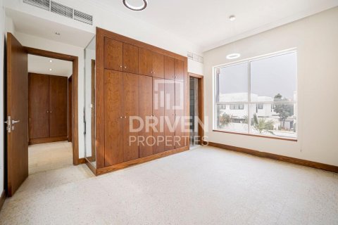 Villa à Umm Suqeim 3, Umm Suqeim, Dubai, 7 chambres, 892 m², № 87206 - photo 12