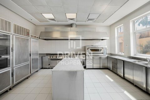 Villa à Umm Suqeim 3, Umm Suqeim, Dubai, 7 chambres, 892 m², № 87206 - photo 13