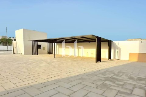 Villa in Nadd Al Sheba, Dubai 6 bedrooms, 2787 sq.m. № 56334 - photo 14