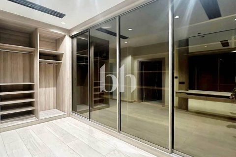 Villa in Nadd Al Sheba, Dubai 6 bedrooms, 2787 sq.m. № 56334 - photo 8