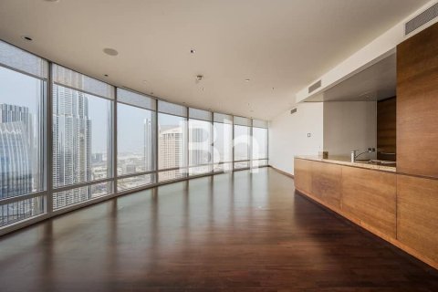 Apartment in Downtown Dubai (Downtown Burj Dubai), Dubai 3 bedrooms, 217 sq.m. № 56335 - photo 1