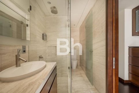 Apartment in Downtown Dubai (Downtown Burj Dubai), Dubai 3 bedrooms, 217 sq.m. № 56335 - photo 13
