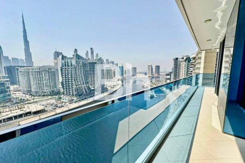 Apartment in Business Bay, Dubai 2 bedrooms, 133 sq.m. № 56337 - photo 1