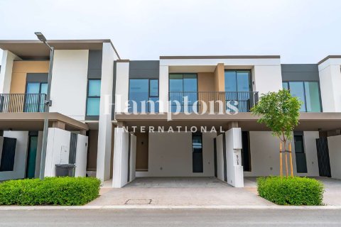 Townhouse in Arabian Ranches 3, Dubai 3 bedrooms, 144.83577700 sq.m. № 141179 - photo 12