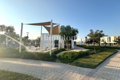 Снять в аренду таунхаус в Dubai South (Dubai World Central), Дубай: 3 спальни, 175.58667000м², № 12956 - фото 2