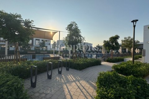 Снять в аренду таунхаус в Dubai South (Dubai World Central), Дубай: 3 спальни, 175.58667000м², № 12956 - фото 8