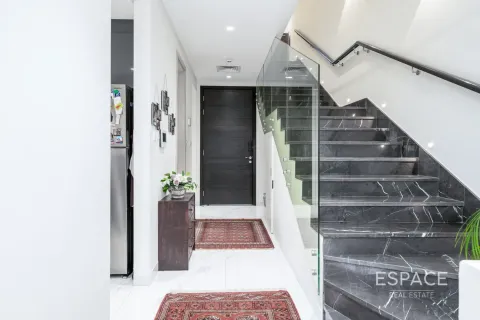 Adosado en Al Furjan, Dubai, 3 dormitorios, 191 m², № 61586 - foto 2
