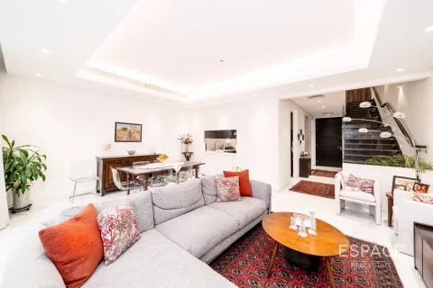 Adosado en Al Furjan, Dubai, 3 dormitorios, 191 m², № 61586 - foto 4