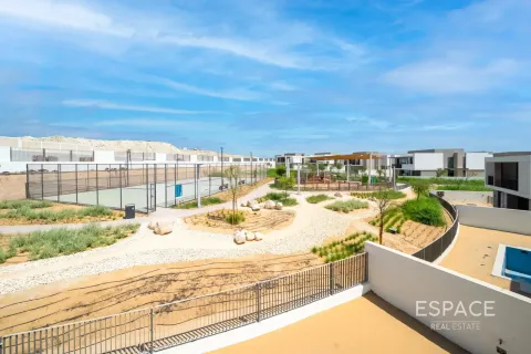 Villa in Al Furjan, Dubai 5 bedrooms, 453 sq.m. № 61583