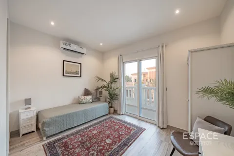 Villa en Jumeirah Village Triangle, Dubai, 4 dormitorios, 294 m², № 61584 - foto 10