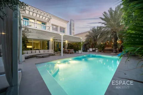 Villa en Jumeirah Village Triangle, Dubai, 4 dormitorios, 294 m², № 61584 - foto 15