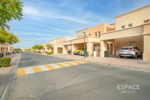 Villa in Springs 2, The Springs, Dubai 2 bedrooms, 153 sq.m. № 61581 - photo 19