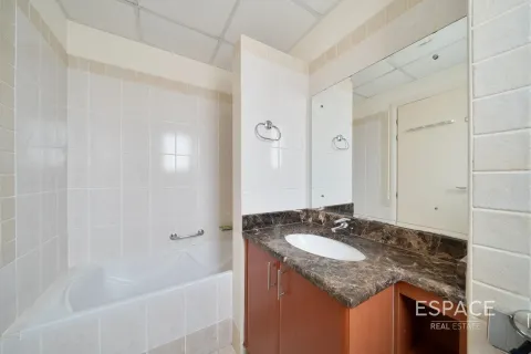 Villa in Springs 2, The Springs, Dubai 2 bedrooms, 153 sq.m. № 61581 - photo 18