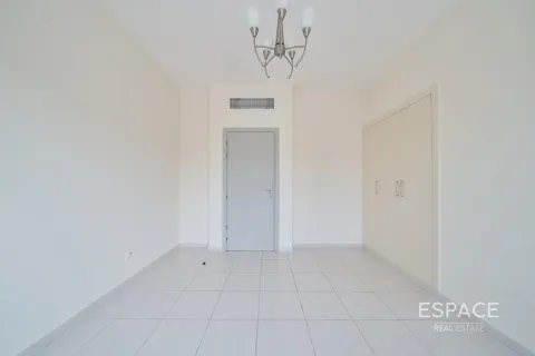 Villa in Springs 2, The Springs, Dubai 2 bedrooms, 153 sq.m. № 61581 - photo 17