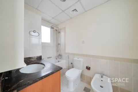 Villa in Springs 2, The Springs, Dubai 2 bedrooms, 153 sq.m. № 61581 - photo 14