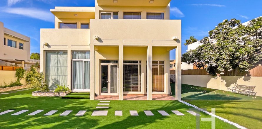 Вилла в Арабиан Ранчес, Дубай, 3 спальни, 600м², № 13532