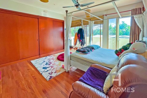 Снять в аренду виллу в Арабиан Ранчес, Дубай: 3 спальни, 600м², № 13532 - фото 19