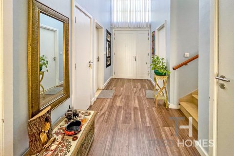 Снять в аренду виллу в Арабиан Ранчес, Дубай: 3 спальни, 600м², № 13532 - фото 7