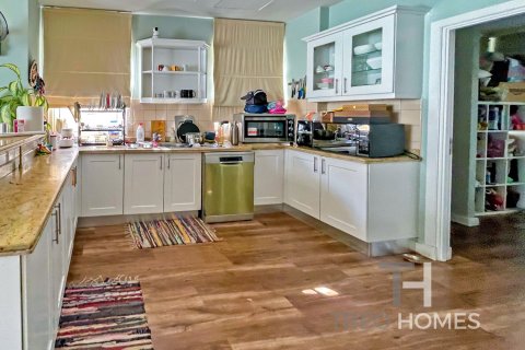 Снять в аренду виллу в Арабиан Ранчес, Дубай: 3 спальни, 600м², № 13532 - фото 10