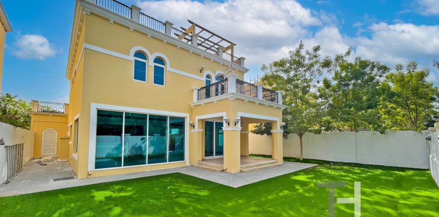 Villa in Legacy, Jumeirah Park, Dubai 4 bedrooms, 386 sq.m. № 13525