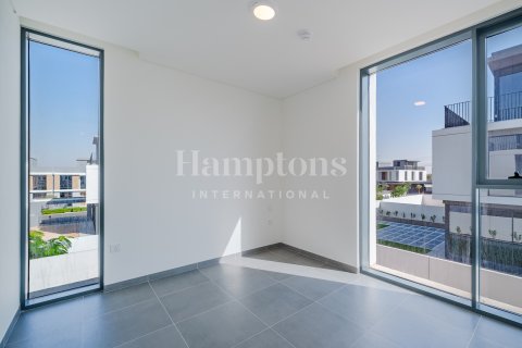 Снять в аренду виллу в Arabian Ranches 3, Дубай: 4 спальни, 301.47023500м², № 72083 - фото 4