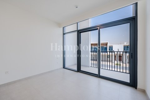 Снять в аренду таунхаус в Bliss, Arabian Ranches 3, Дубай: 4 спальни, 266.72451300м², № 72079 - фото 10