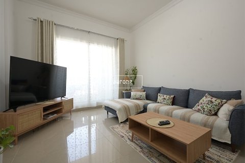Apartment in Jumeirah Village Circle, Dubai 1 bedroom, 79.7 sq.m. № 13291 - photo 2